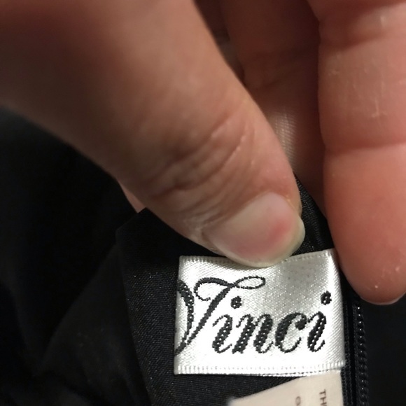 Black Da Vinci Mermaid Formal Dress SZ. S
Dress has sequins on Shoulders… - Picture 11 of 16